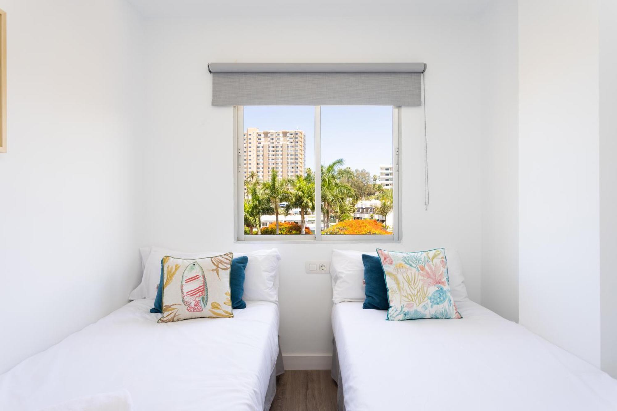 Home2book Design Terrace & Pool Cristianos Apartment *